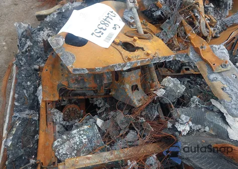 2021 Ford F-150 Xl z USA, uszkodzony, nr VIN 1FTMF1CB2MKE10604